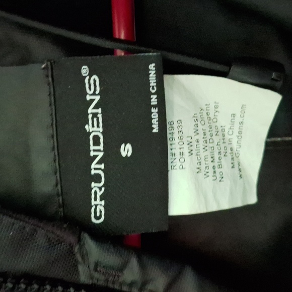 Grundens waterproof jacket - Picture 2 of 2